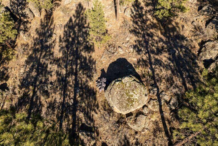 The Hiker Found by a Shadow