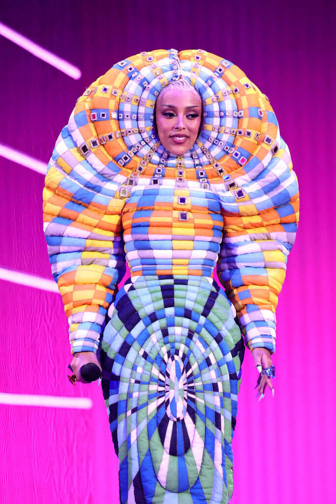 Doja Cat? More Like Doja Worm