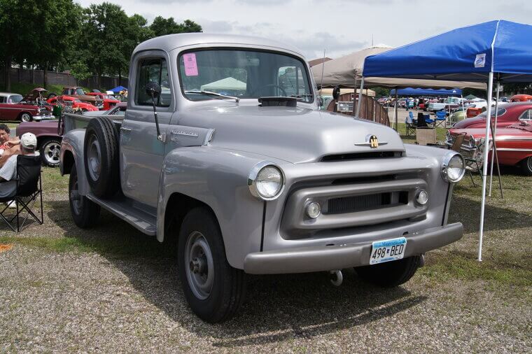 International Harvester Pickup (R-Series)