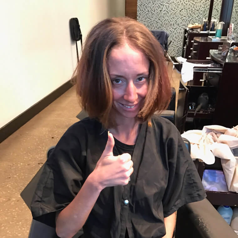 Après la coupe initiale vient la coiffure