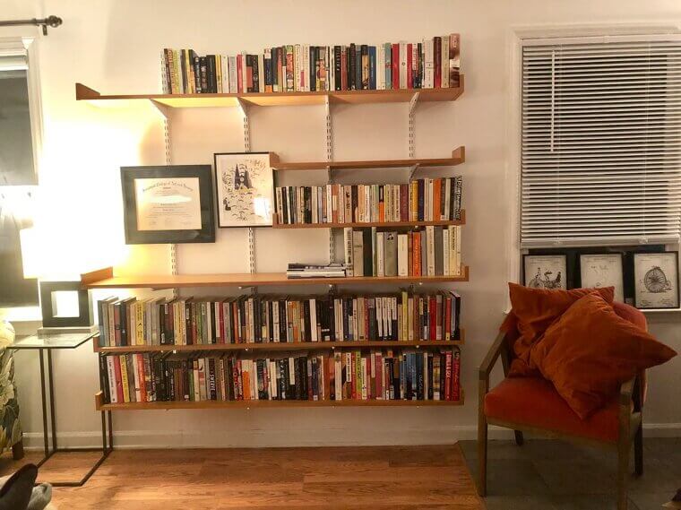 Hanging Cabinets / Wall-Mounted Shelving