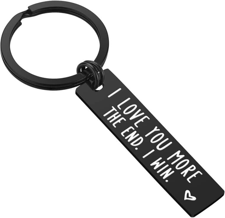 Couple Keychain Gift - Perfect for Valentine's Day Lovers 