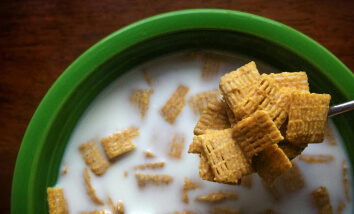 Experts Say to Avoid These 10 Foods in the Morning