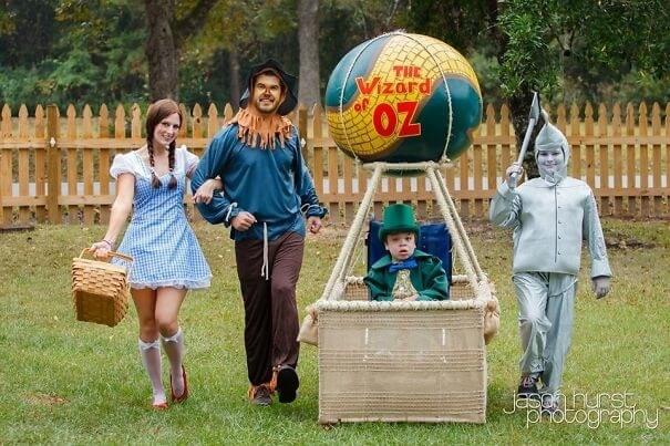 Somewhere Over The Rainbow Every House Gives Full-Sized Candy Bars