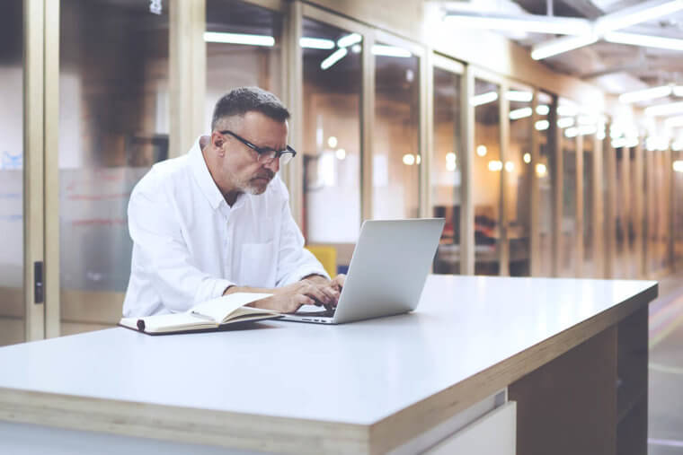 Dopamine Makes Us Addicted To Seeking Information