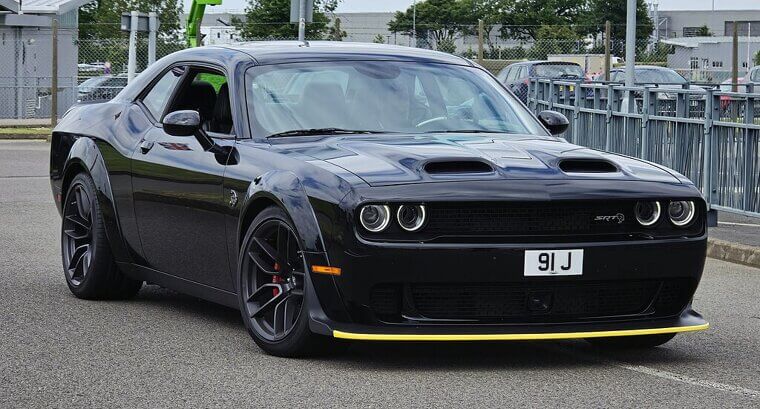 Dodge Challenger SRT Hellcat (Early Models)