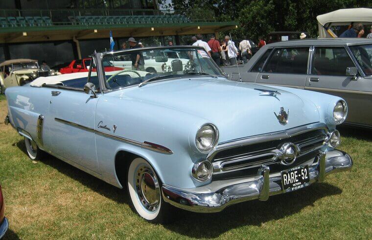 Ford Crestline (1952 - 1954)