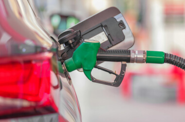 19 Simple Habits That Help Cut Your Fuel Costs