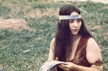 20 Rare Pictures That Capture The Magic Of Woodstock