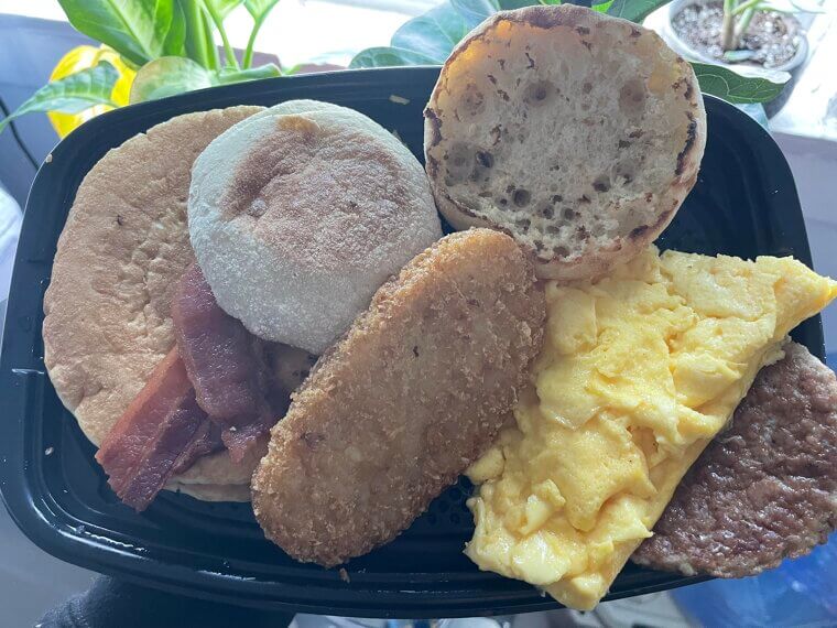 Big Breakfast With Hotcakes