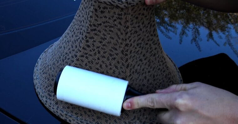 Clean Lampshades With a Lint Roller