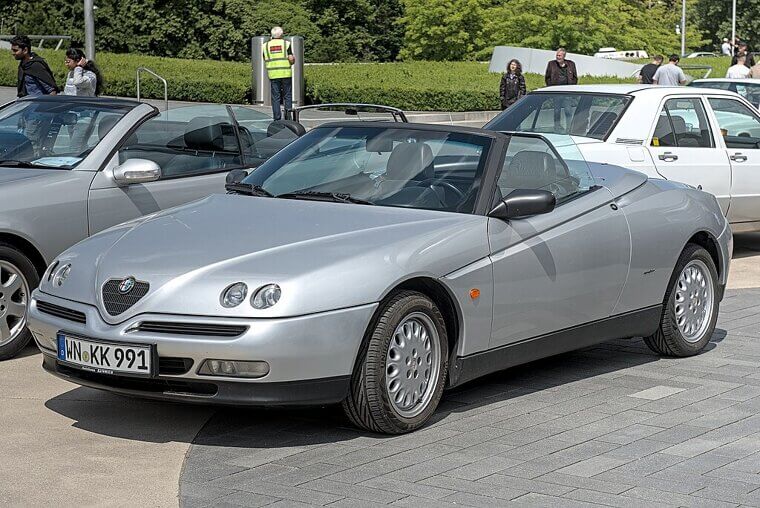 Alfa Romeo Spider (1966–1994)