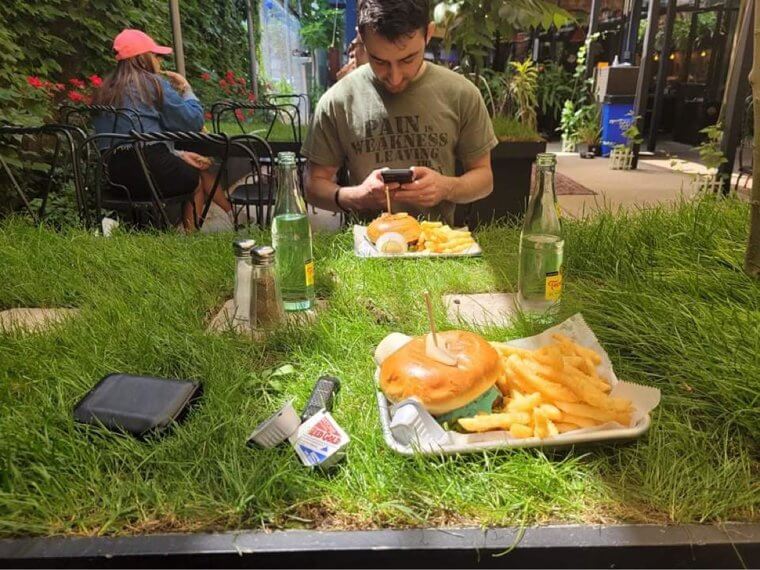 "The Pepper Looks Like It's Moving"