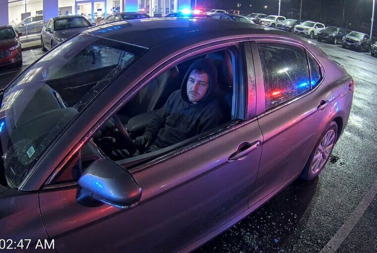 Car Thief Locked Himself Inside the Car