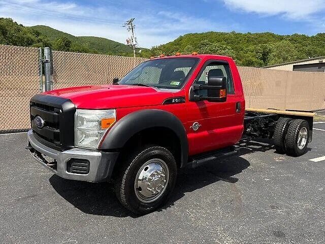 ​Ford F-550 Super Duty: $15,900