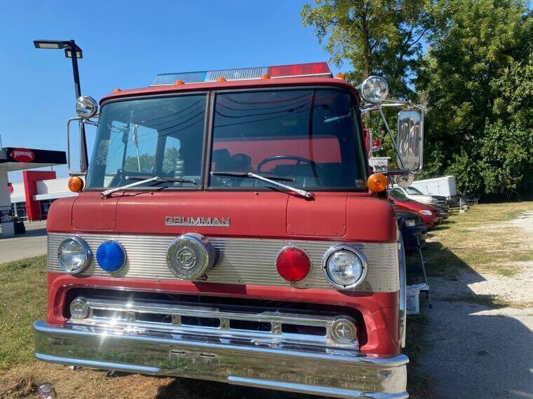 ​1985 Ford 8000 “Fire Cat” Fire Truck: $12,500
