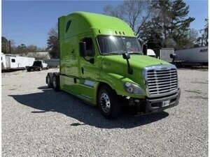 2017 Freightliner Cascadia Automatic: $9,999