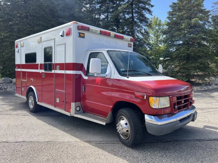 ​Ford 7.3 PowerStroke Turbo Diesel, Type III Ambulance: $16,995