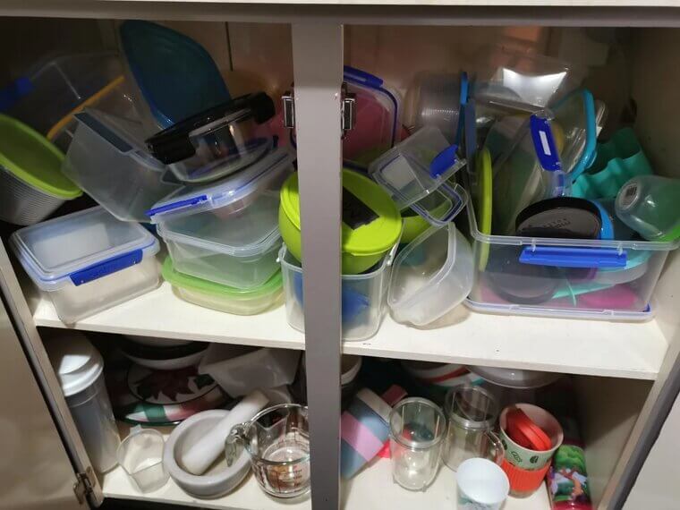 Lidless Containers and Containerless Lids