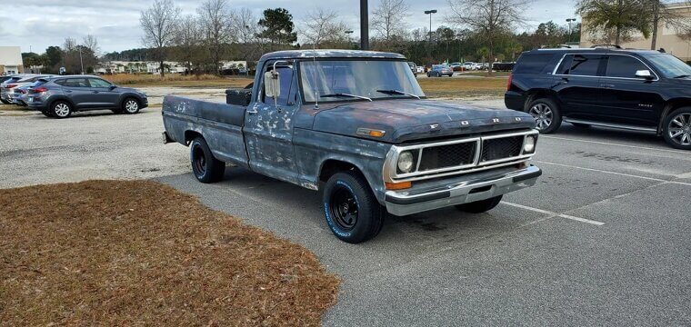 Ford F-100