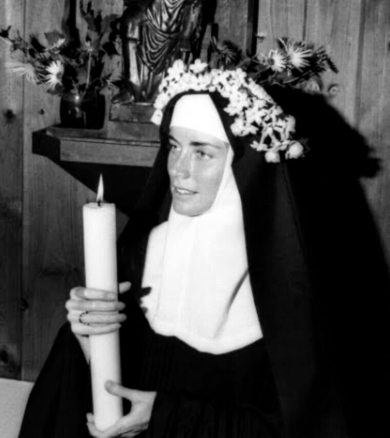 Dolores Hart Became a Nun