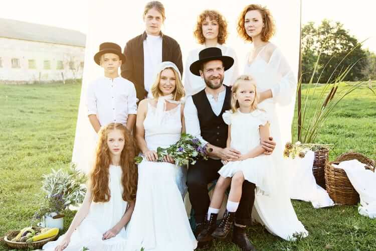The Amish Have Very Specific Wedding Traditions