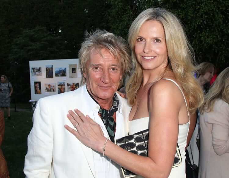 The Impulsive Autograph Dare That Led to Marriage: Rod Stewart (53) and Penny Lancaster (27) - 26 Year Difference