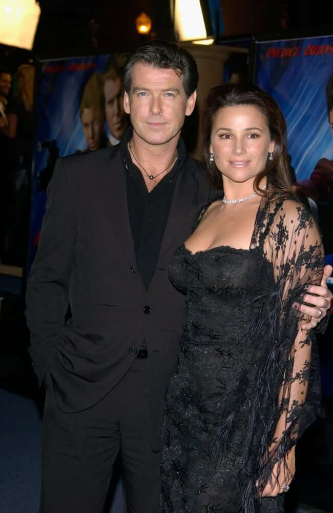 The Beachside Interview That Led to a 10-Year Gap: Pierce Brosnan (41) and Keely Shaye Smith (31)