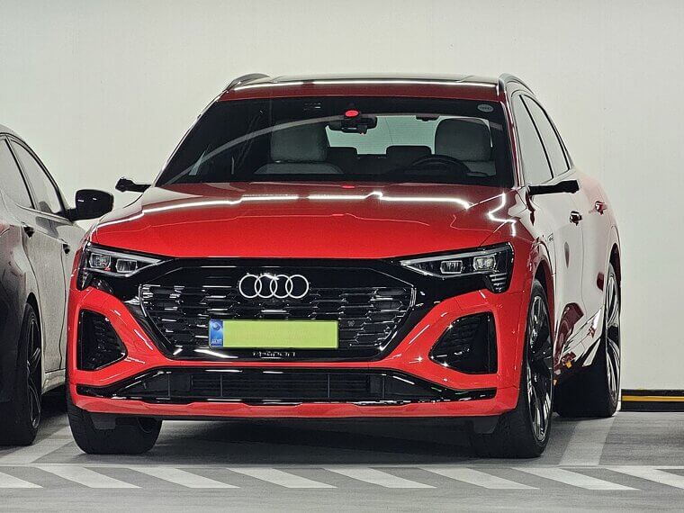 2025 Audi Q8 E-Tron