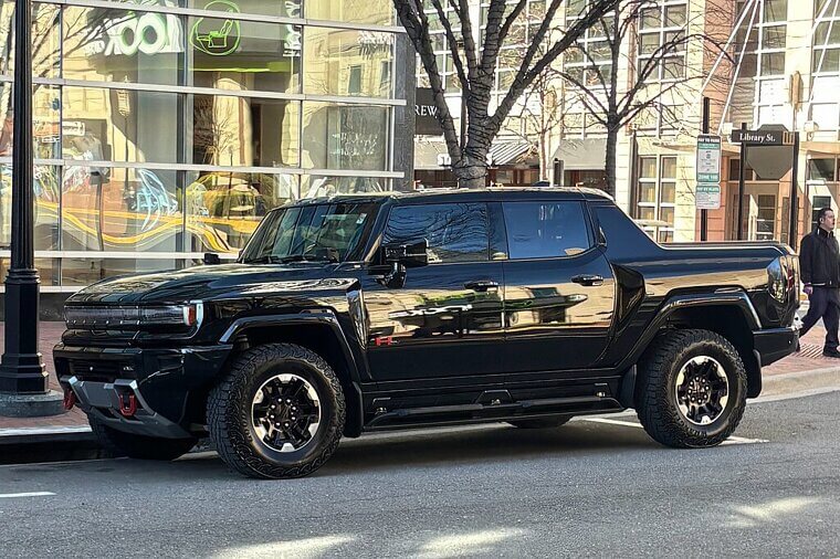 2025 GMC Hummer EV Pickup