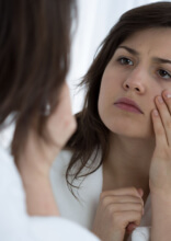 Des Symptômes Fréquents Qui Peuvent Être Les Signes De Quelque Chose De Plus Grave