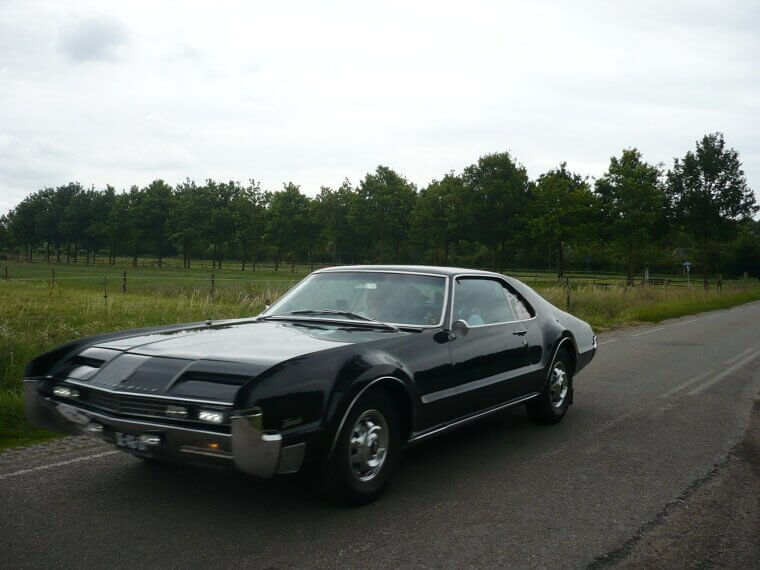 Oldsmobile Toronado's Front-Wheel Drive Gamble