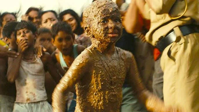 Los niños actores de Slumdog Millionaire cobraron más tarde