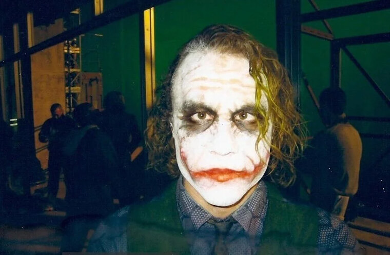 Heath Ledger se aisló para prepararse para El Caballero Oscuro