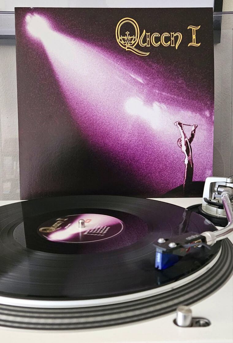 "Queen", 1973, First Pressing With EMI Inner Sleeve, Queen