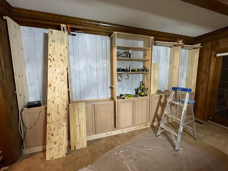 Building or Framing a Stud Wall or Built-In Shelf