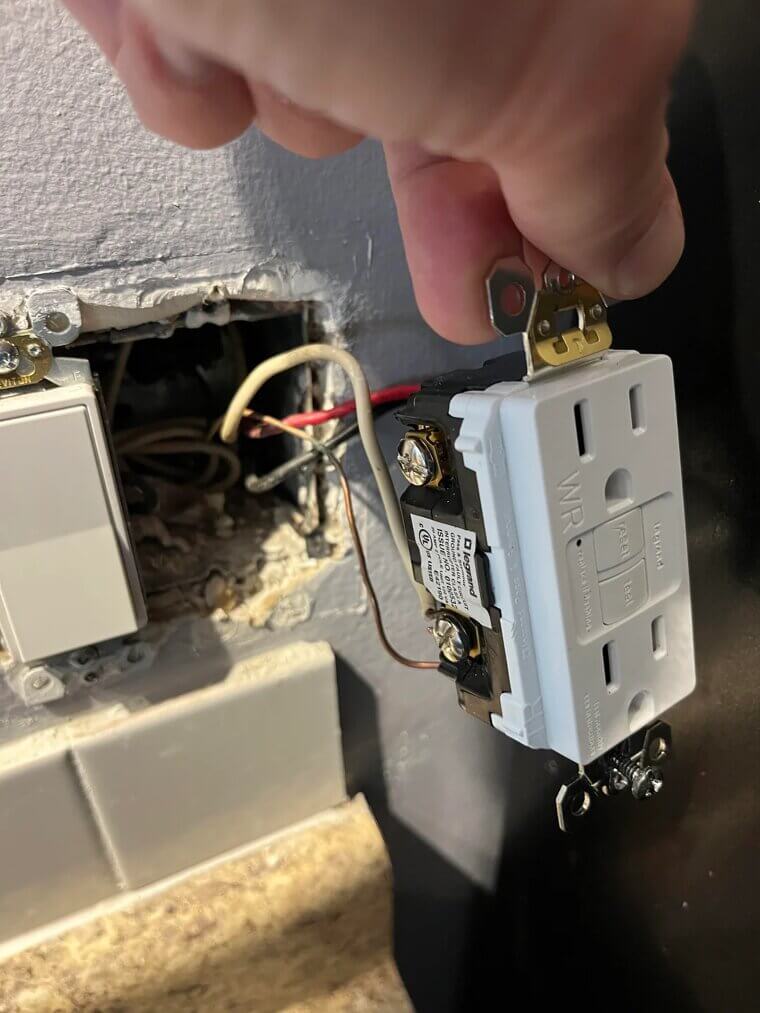 Installing a GFCI Outlet