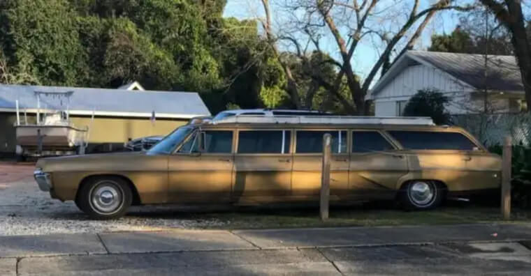 Un break transformé en limousine