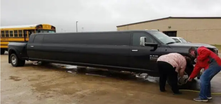 La Dodge Raaaaaammmmmmm Limo