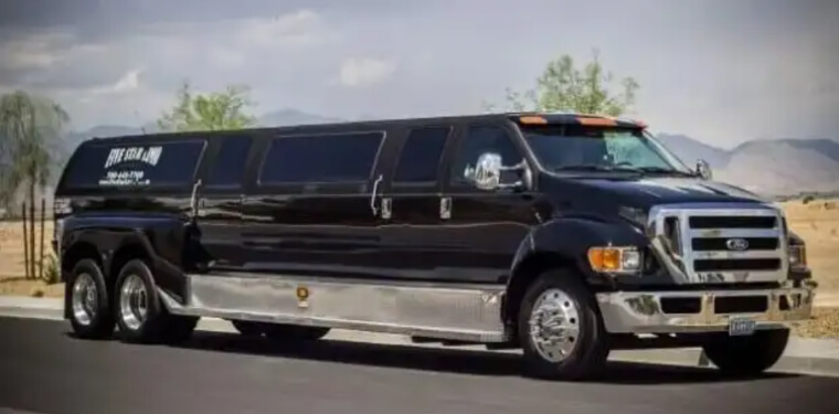 Transforme une Ford F en limousine