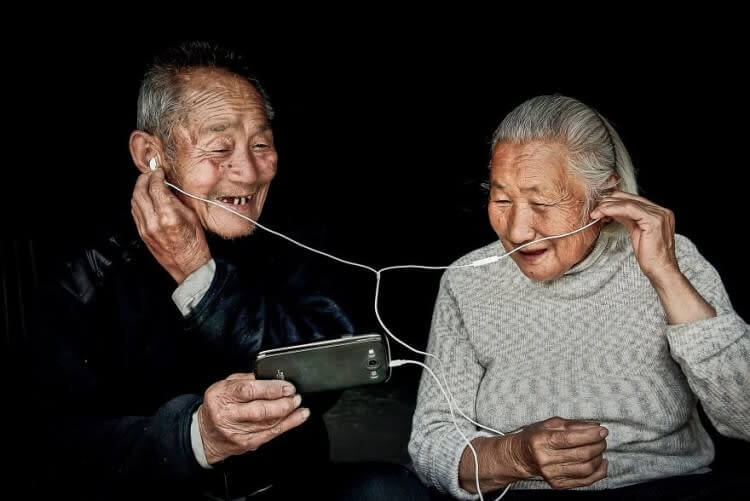 Share (Fascinating Faces And Characters Category: Remarkable Award)