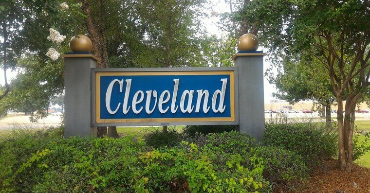 Cleveland, Mississippi (-13.6%)