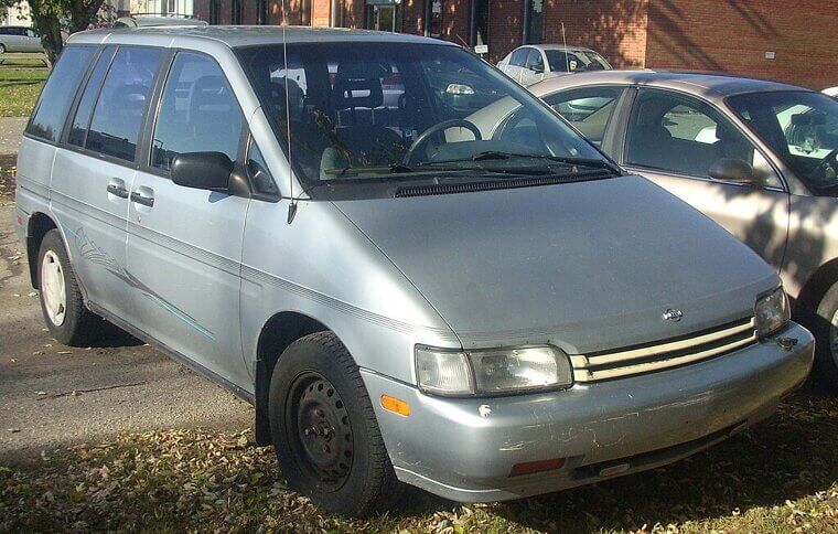 Nissan Axxess (1990–1995)