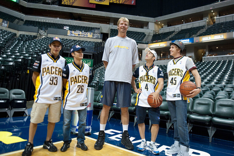 Rik Smits – 7’4″