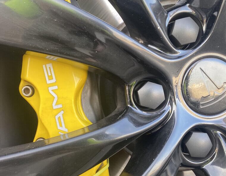 Repainted Calipers With Logos (e. G. , Fake Brembos)