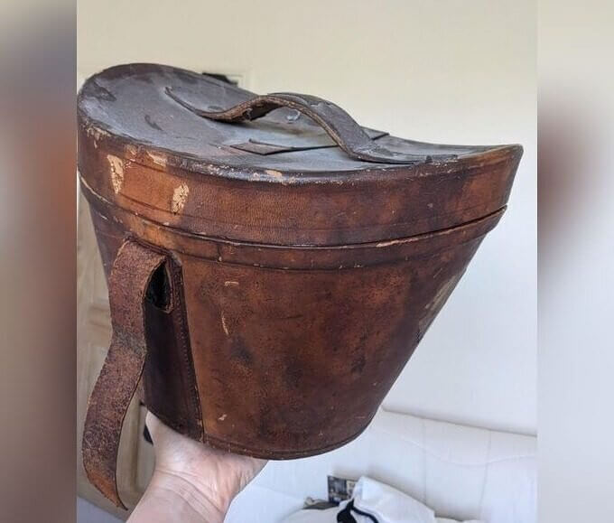Vintage Hatboxes and Millinery Stands
