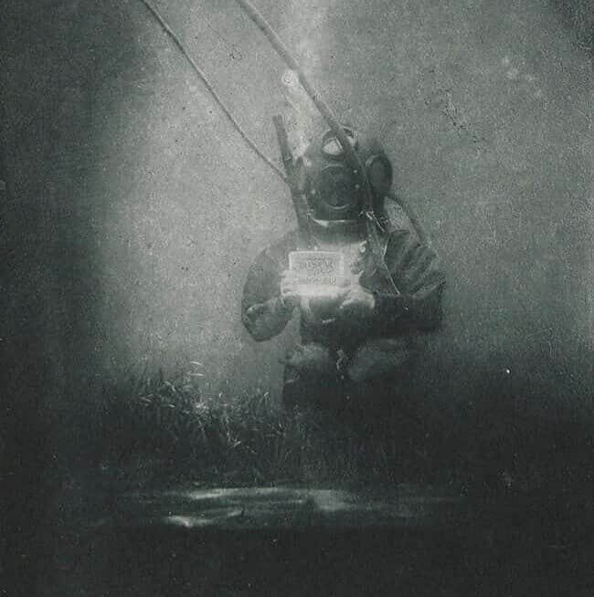 A Primeira Fotografia Subaquática Foi Tirada Em 1899