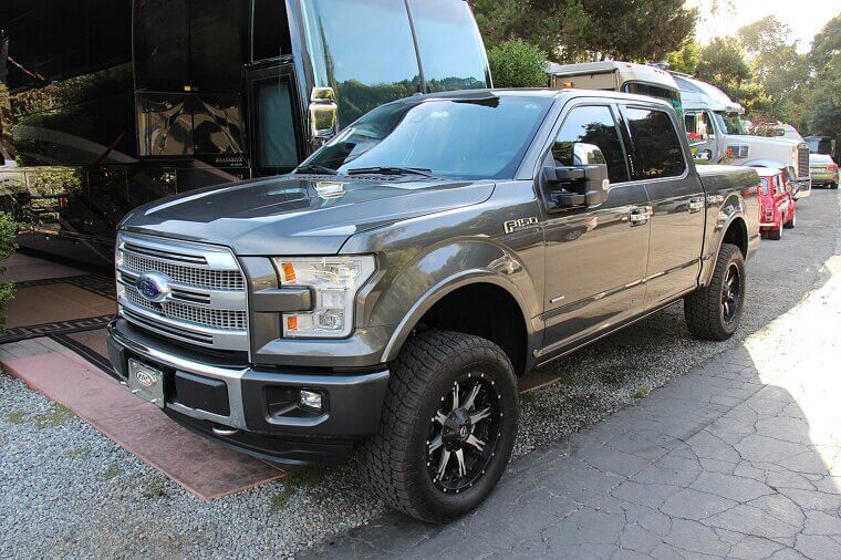 Ford F-150 Platinum Crew Cab