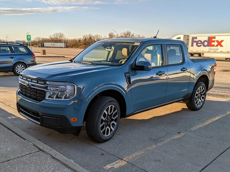 Ford Maverick Lariat