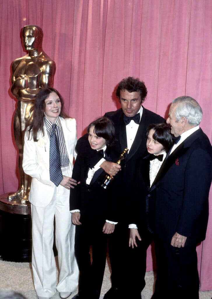 Diane Keaton Shattered Every Red Carpet Rule by Wearing a Suit and Tie to the Oscars (1976)